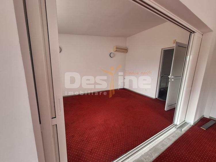 Vilă 220 mp | 2 niveluri | Curte și parcare | Lângă Mall Vitan