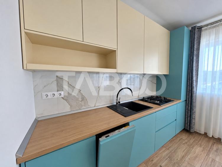 Apartament de vanzare cu 3 camere si balcon Kogalniceanu