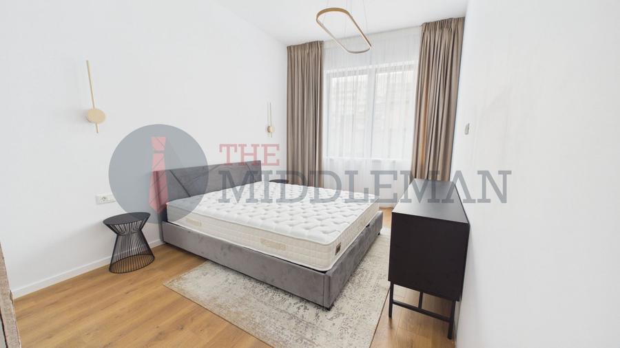 Vanzare apartament 3 camere  | Stația de metrou Basarab în fața blocului