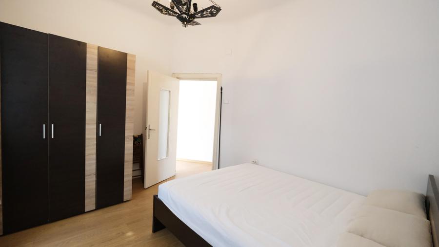 Oferta chirie 3 camere cu imbunatatiri in vila Dorobanti cu boxa si centrala