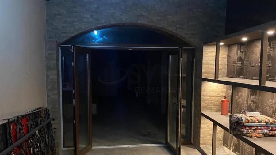 REC3001868 Spatiu comercial de inchiriat Centrul vechi