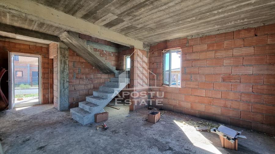 Casa individuala de vanzare la rosu sau la cheie, Giarmata