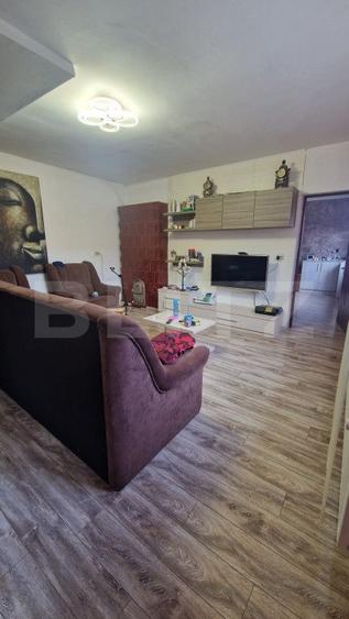 Casa 5 camere, Sacele , panouri solare 6kw, terasa , 835 mp teren