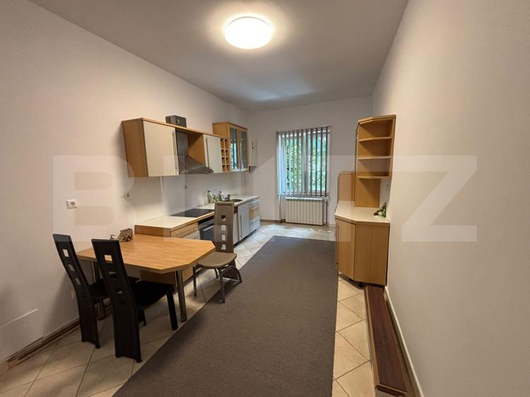 Apartament de vanzare, 85 mp, zona Ultracentral