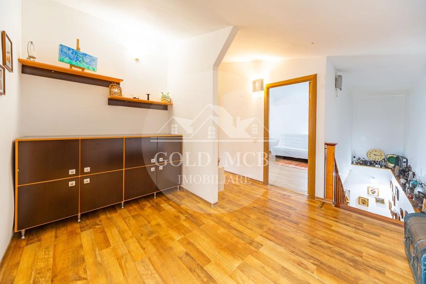 VILA parter si etaj- PIPERA