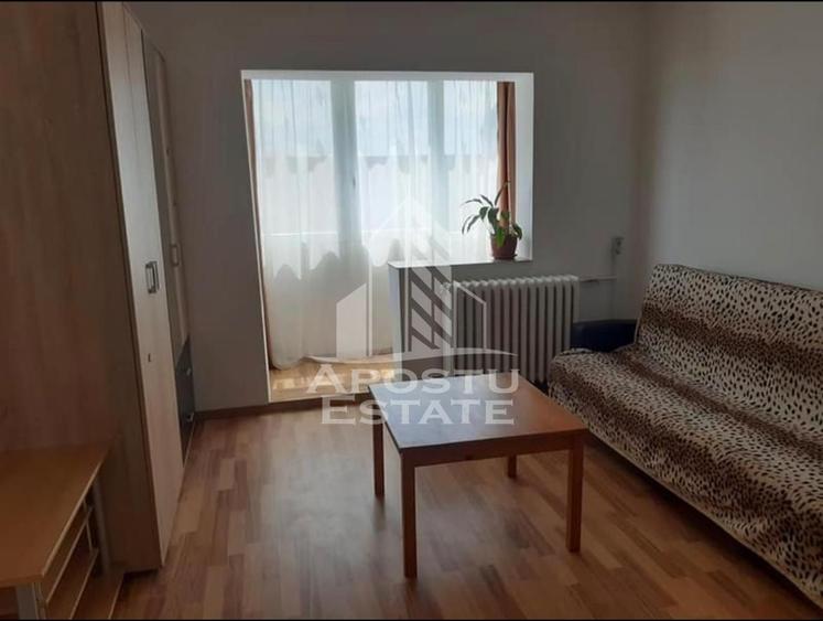 Apartament cu 1 camera decomandat  situat in zona Buziasului