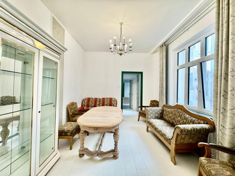 Apartament elegant de închiriat – zona Sala Palatului/Cismigiu | 100 mp