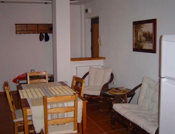 Apartament 2 camere – central, zona Orizont, Călărași