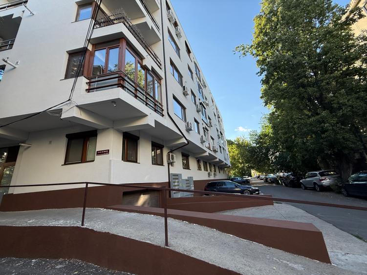 Garsoniera Mall Vitan bloc nou+centrala proprie
