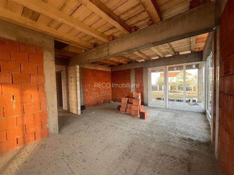 RECO Casa plan parter cu 3 dormitoare-la rosu- Paleu - 17