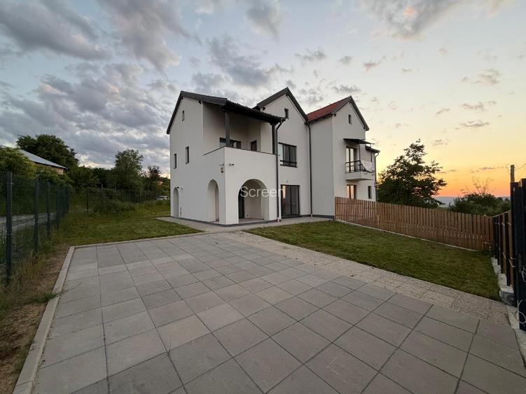 Duplex Feleacu, 15 min de oraș — curte cu CF separat - 7