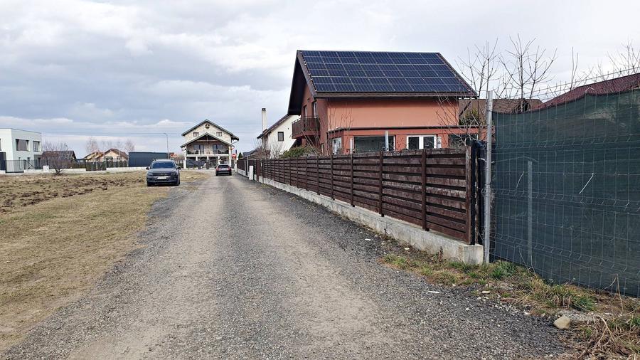 Cristian-zona str Eroilor front 34m, intravilan, 730mp