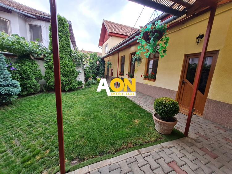 Casa 6 Camere, 160 mp, Teren 410 mp, Zona Centru