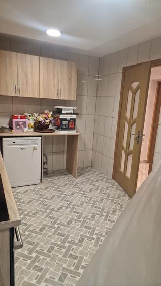 Apartament la parter cu iesire in curte proprietate