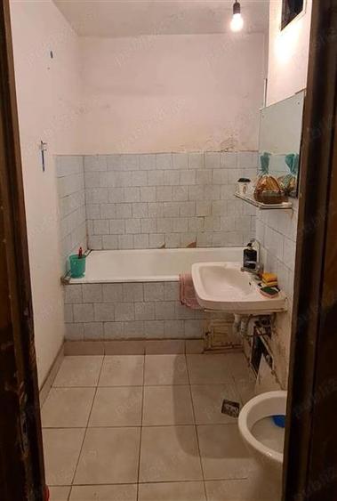 Apartament 3 camere decomandat  Lacul Tei