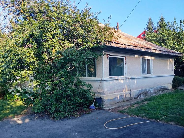 Casa cu 4 locuri de parcare ghermanesti (snagov)