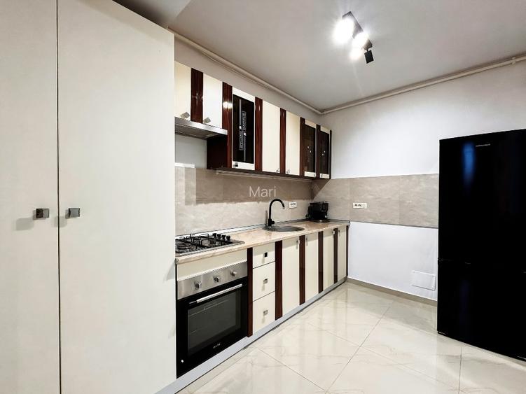 Închiriere Apartament 2 Camere, Zona Moinești (Gorjului/Valea Ialomiței) Parcare - 12