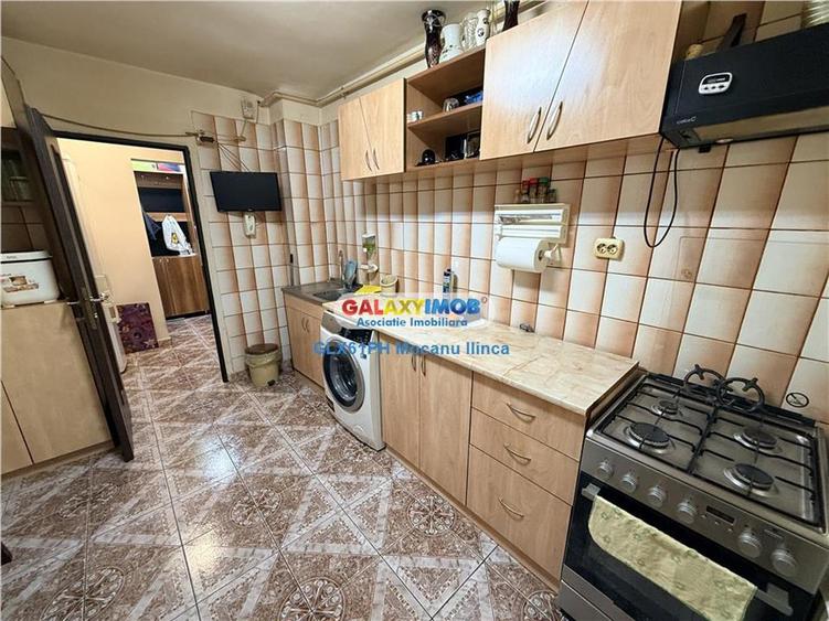 Vanzare apartament 3 camere, Ploiesti, Vest
