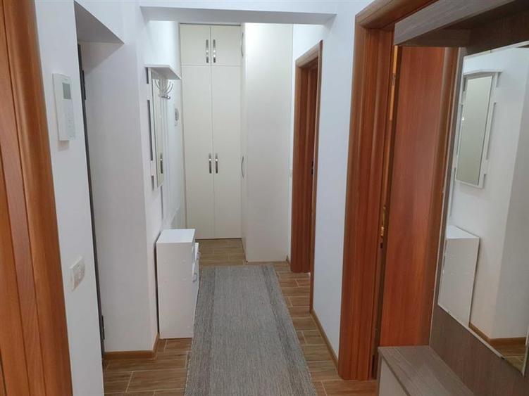 Apartament 3 camere, regim vila, cu gradina, Tractorul, Brasov