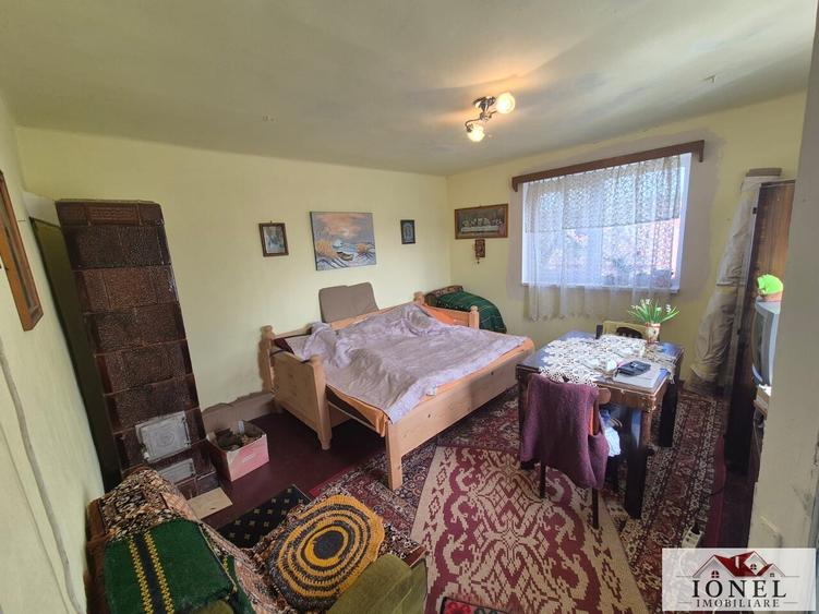 Vanzare casa in Henig -1700 mp teren