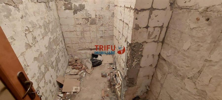 Apartament 4 camere etaj 1 de vanzare Cetate