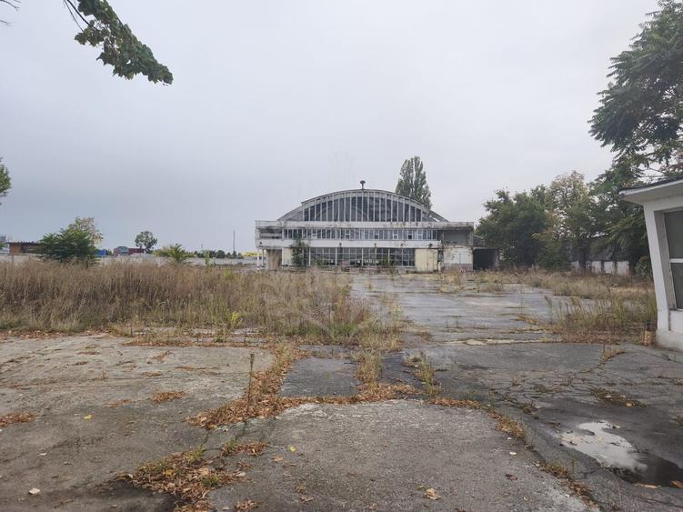SPATIU INDUSTRIAL//TEREN 71.000 MP// ZONA DE NORD