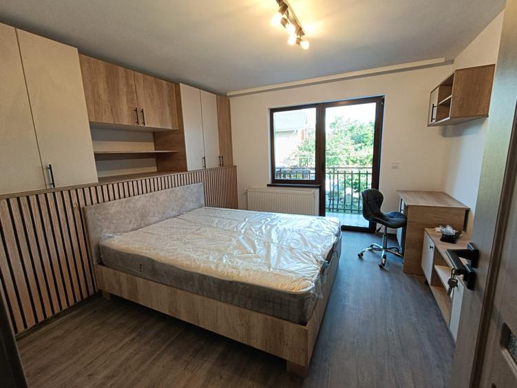 Apartament 1 camera DECOMANDAT, imobil tip vila, curte + foisor - zona Galata