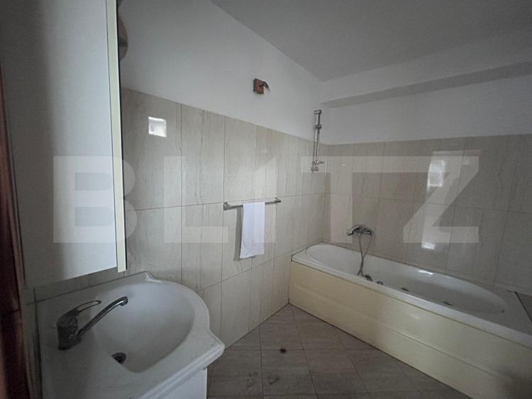Spatii cazare, 10 camere cazare muncitori, 300 mp, cartier Romanesti