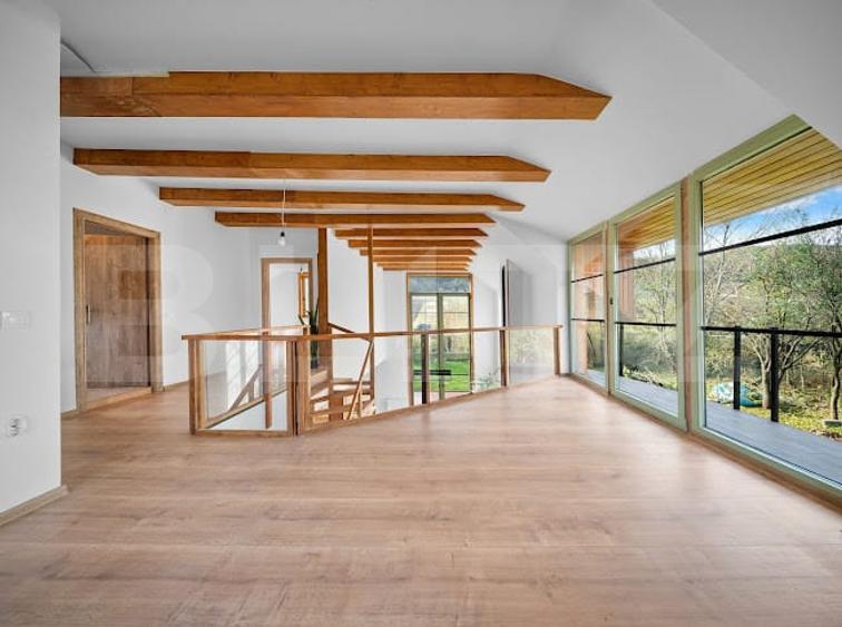 Casa cu design deosebit in Corunca! 200mp!