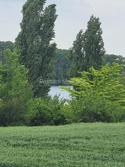 Zona lacului Corbeanca(Petresti),  520mp  sau 1040mp, 90E/mp, posibil rate - 4
