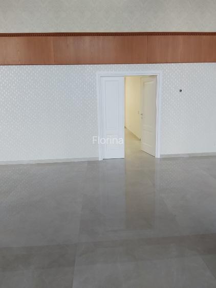 SPATIU STRADAL  DIRECT DE LA PROPRIETAR - 9
