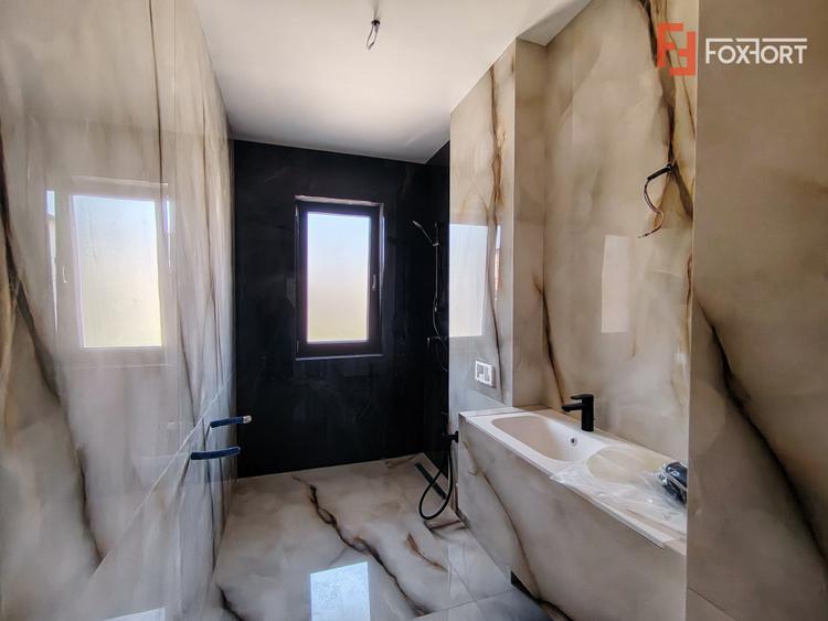 Casa individuala cu 4 camere Parter + 2 Etaje, in Giroc - V10060