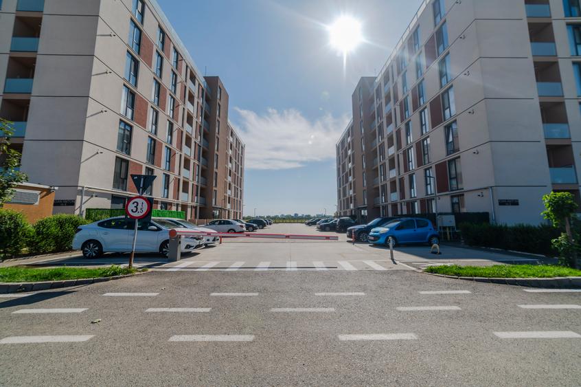 Apartament 3 camere - Bloc Nou (Zona Torontalului)