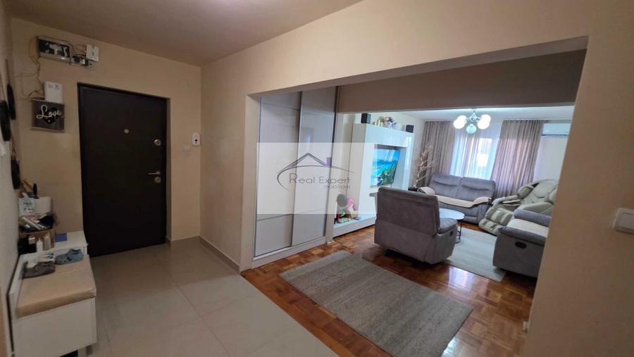Vand apartament 3 CAMERE 100 MP ,Cartier Marasti