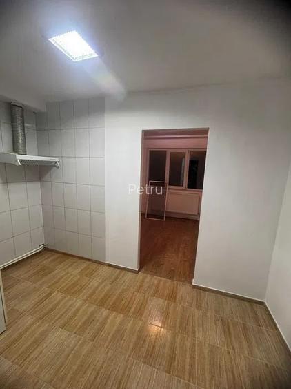 Apartament cu doua camera - zona Gradina - 3
