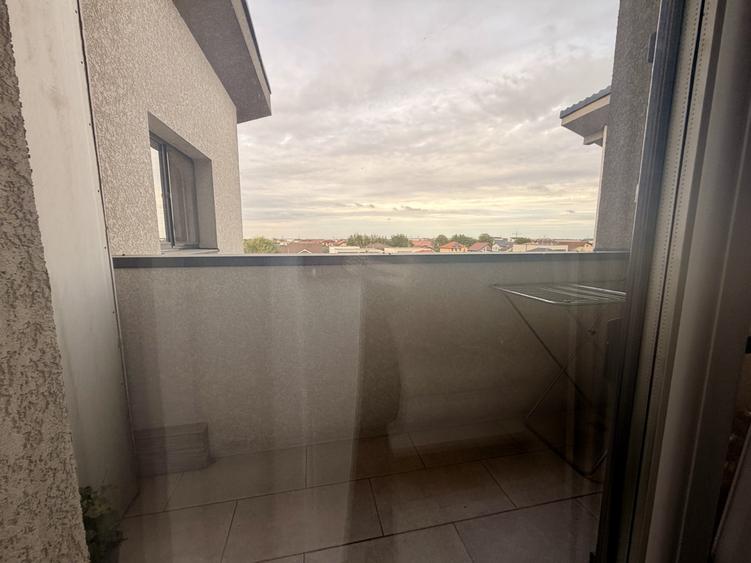 Apartament 3 camere, 2 bai - Dumbravita