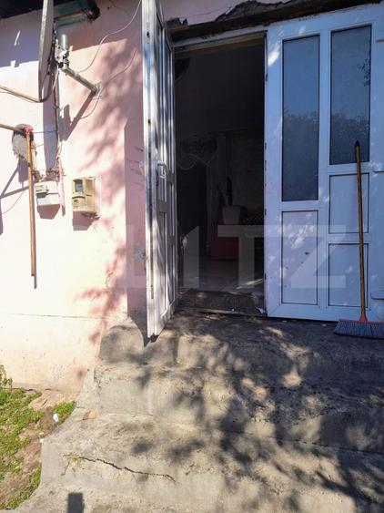 Casa de vanzare, 60 mp, zona Urisor
