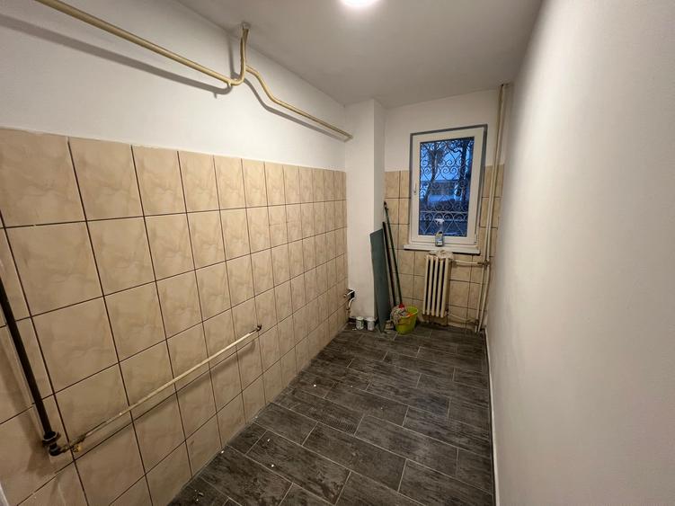 Apartament 2 camere, parter, 34 mp utili, zona Mausoleul Eroilor – Sud