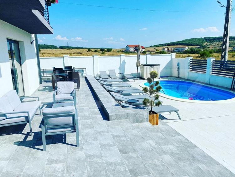 Pensiune in Baile Felix, 850mp, langa strand Apollo