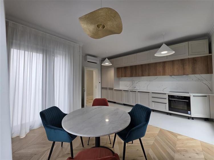 Casa cu lift langa Ford - Craiova