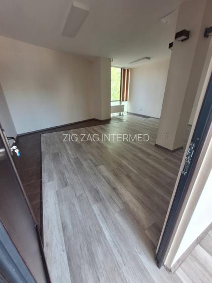 Faleza Nord , spatiu COMERCIAL/BIROURI, 240 mp., 4 locuri de parcare - 2