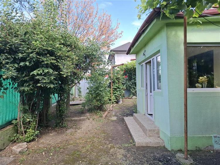 Casa cu teren 1662 mp teren, Golesti