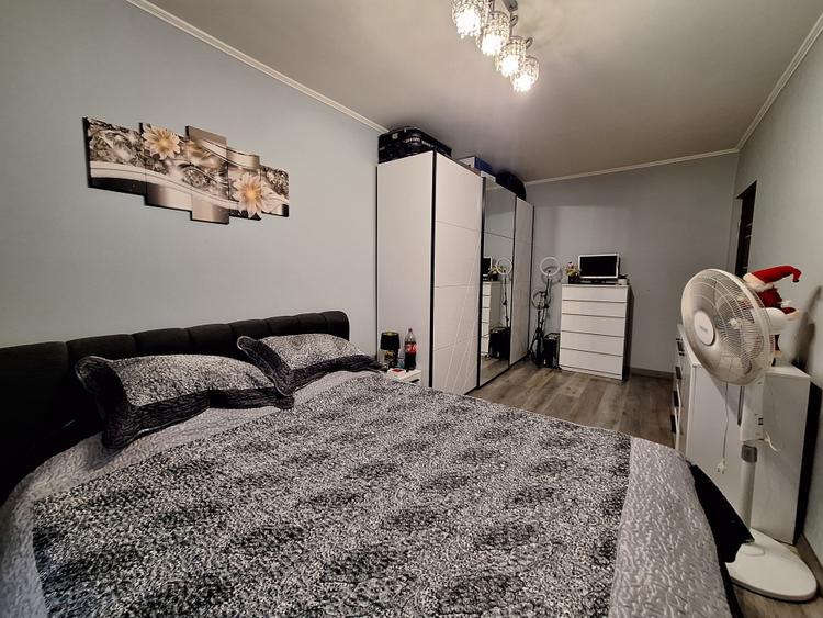Apartament cu 3 camere, 68 mp, balcon, zona Eroilor