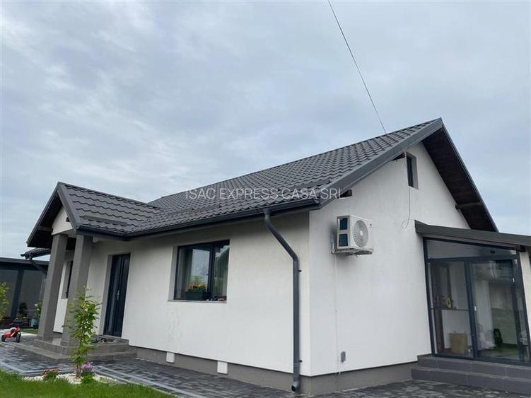 Casa individuala de vanzare, cu 3 camere, in  Lunca Cetatuii - 29
