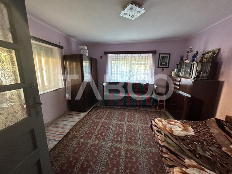 Casa la Tara 3 camere 80 mpu teren 3000 mp Venetia de Sus Fagaras