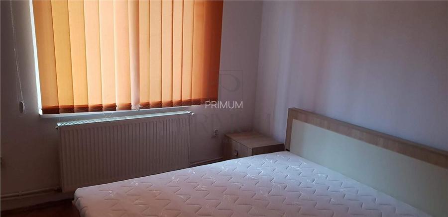GIROCULUI, 2 CASE INTR-O SINGURA CURTE CU TEREN GENEROS - 3