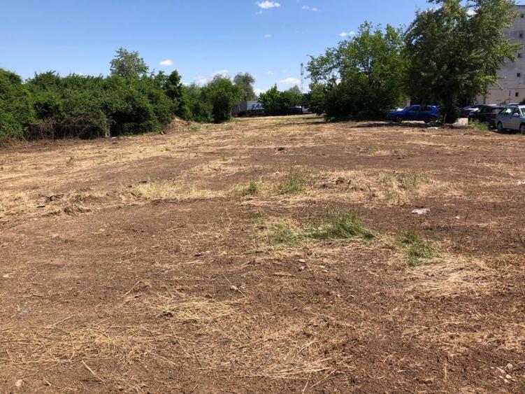 Vand teren intravilan Prundu, 2900 mp,front str. 110 ml - 649000 euro negociabil