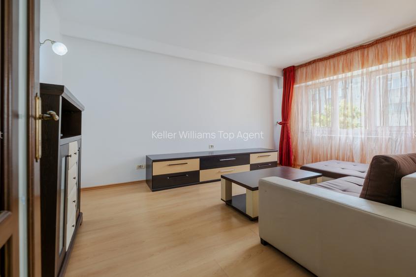 Apartament cu 3 situat pe strada Mircea cel Bătrân - 17
