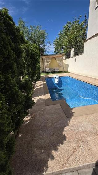 Casa boiereasca, eleganta,piscina, mobilata, teren 613 mp - Agronomie