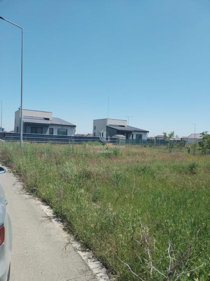 Vanzare Teren intravilan Berceni drum asfaltat